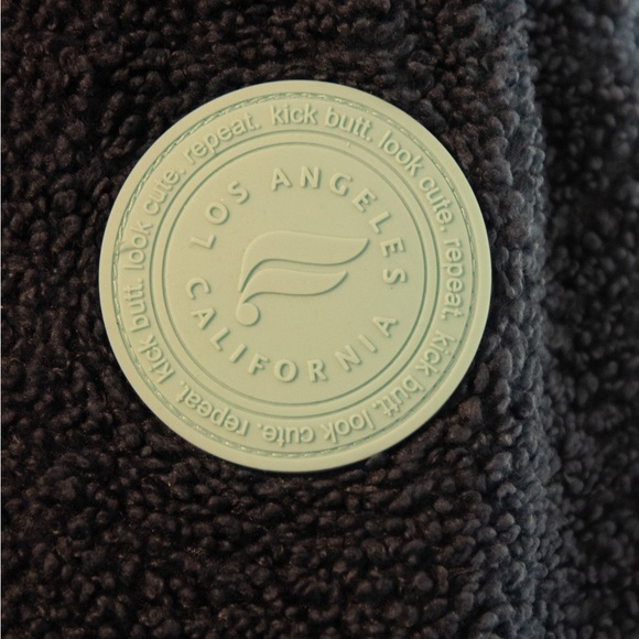 Fabletics Sherpa Pullover - Picture 4 of 5